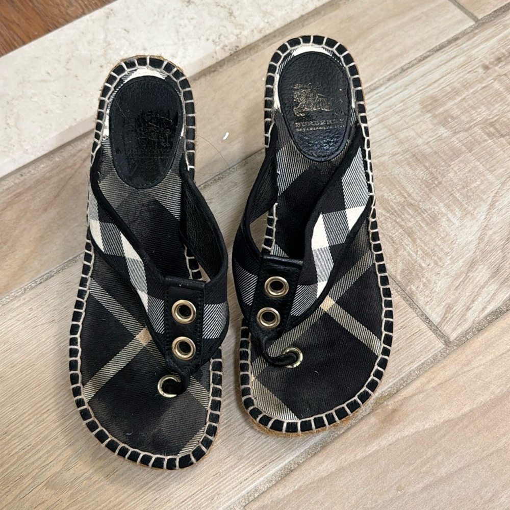 Burberry slides